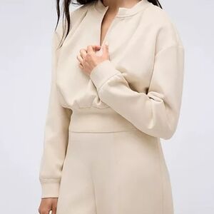 Kenneth Cole Cream V-Neck Sweatshirt